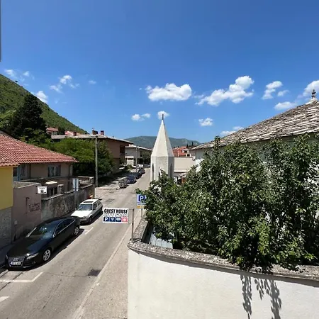 Pensión Symphony 4*