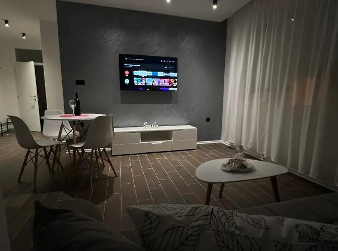 Symphony 4* モスタル