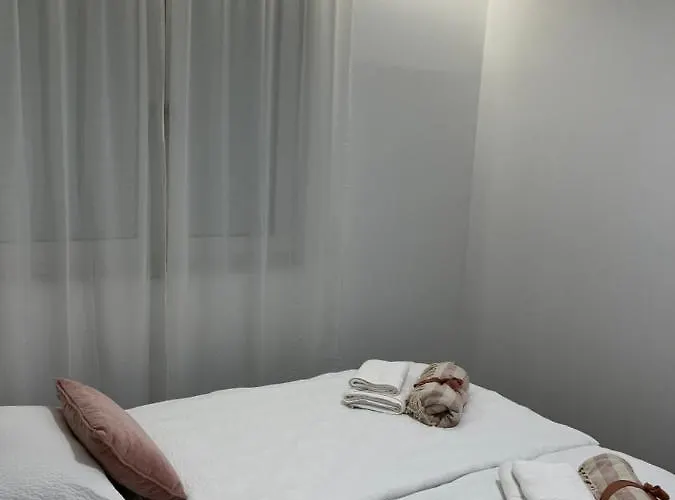 ゲストハウス Symphony モスタル