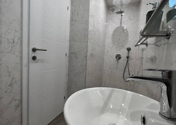 Symphony ゲストハウス